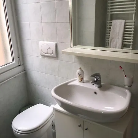 Blue Bay Apartment *